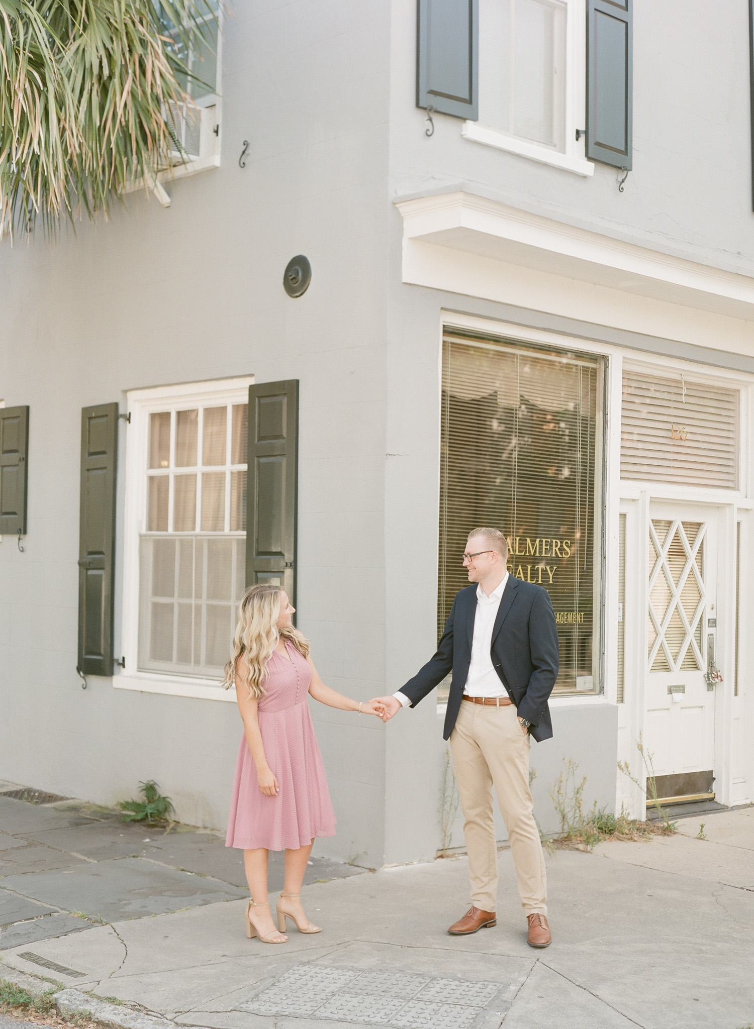 Cobblestone-Street-Engagement-Charleston-50.jpg