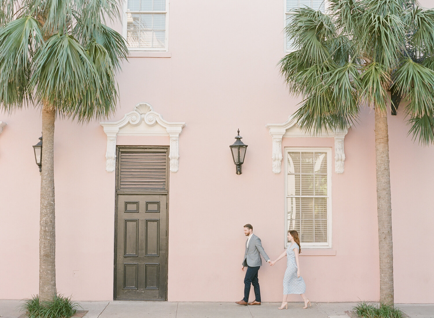 Charleston-Engagement-Downtown-Photo-15.jpg