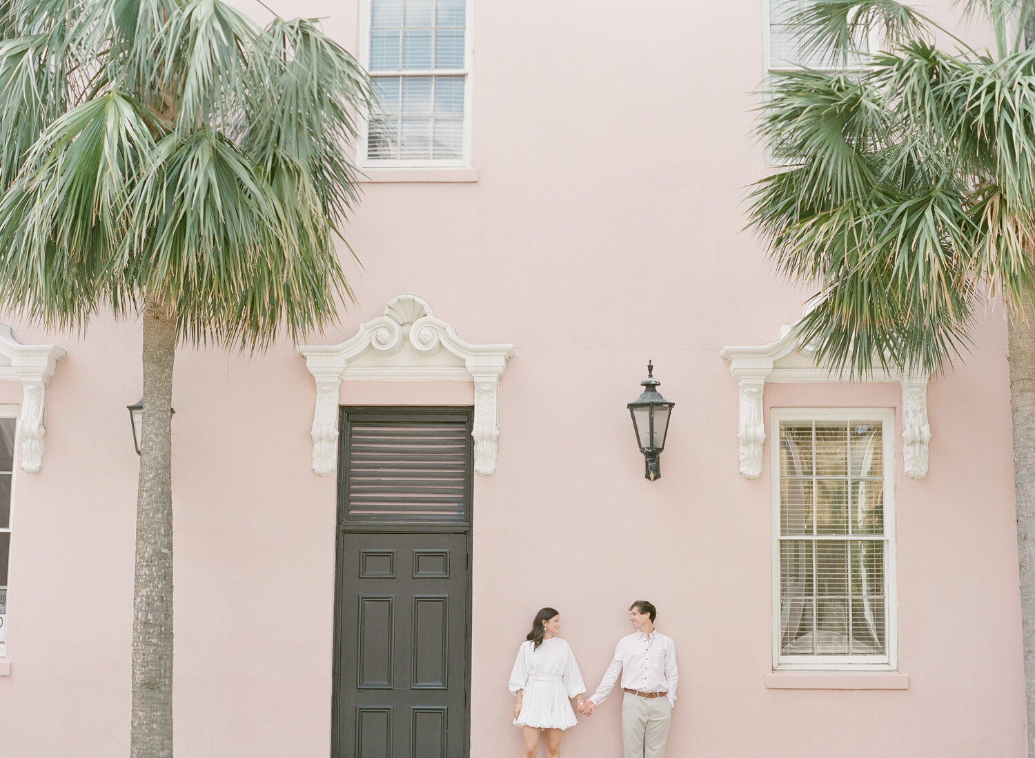 Charleston-Engagement-Photos-Downtown-1.jpg