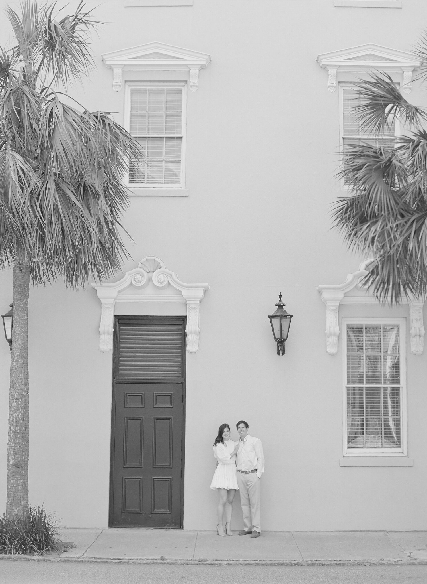 Charleston-Engagement-Photos-Downtown-18.jpg