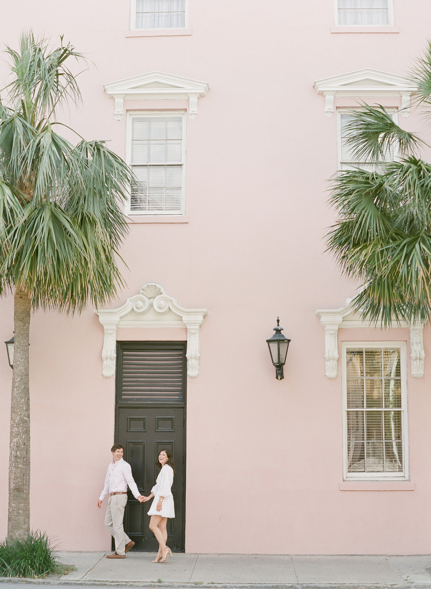 Charleston-Engagement-Photos-Downtown-5.jpg