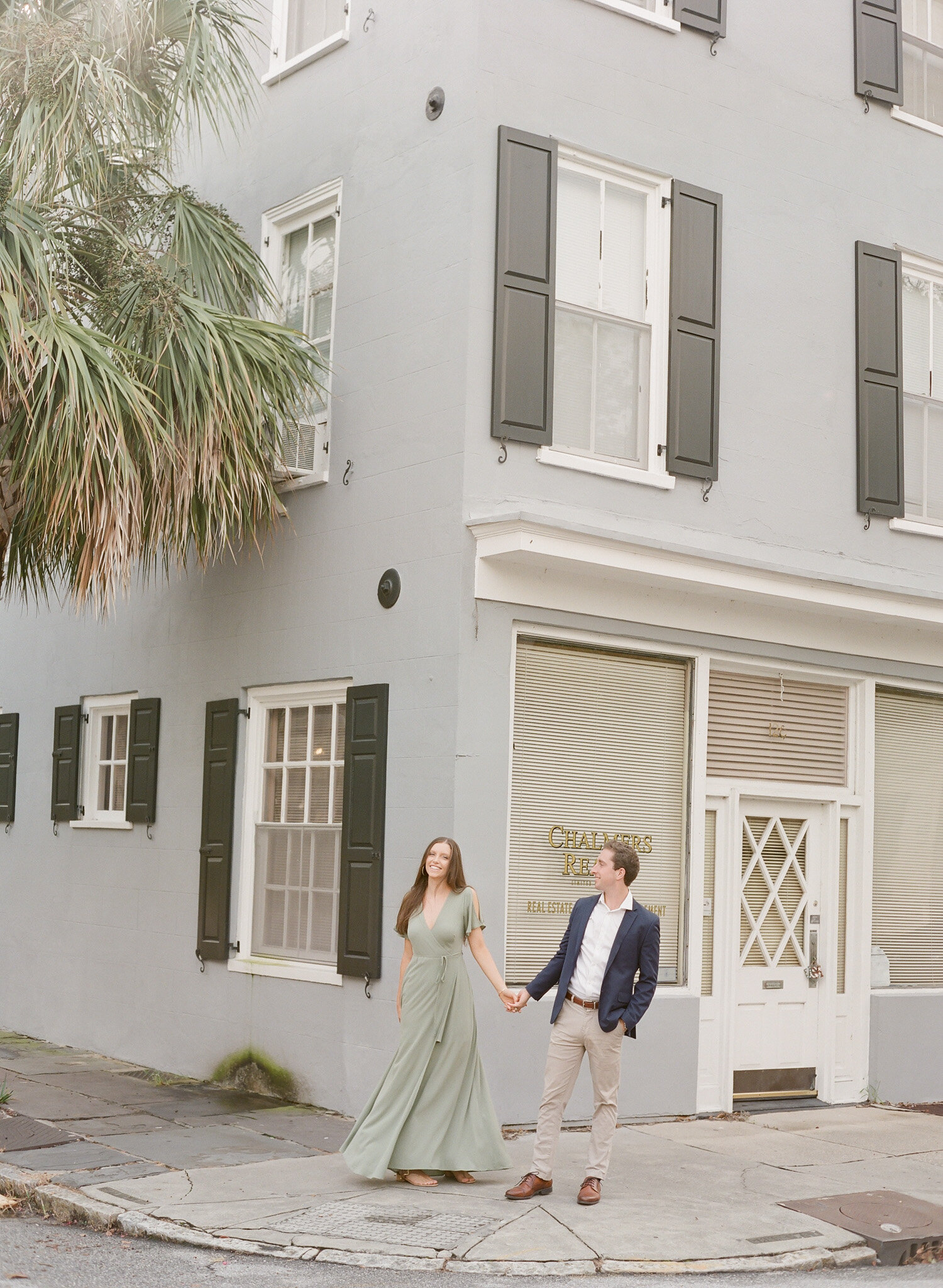 Downtown-Charleston-Engagement-56.jpg