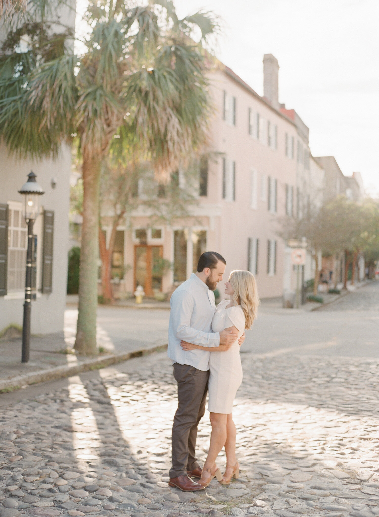 Downtown-Charleston-Engagements-26.jpg