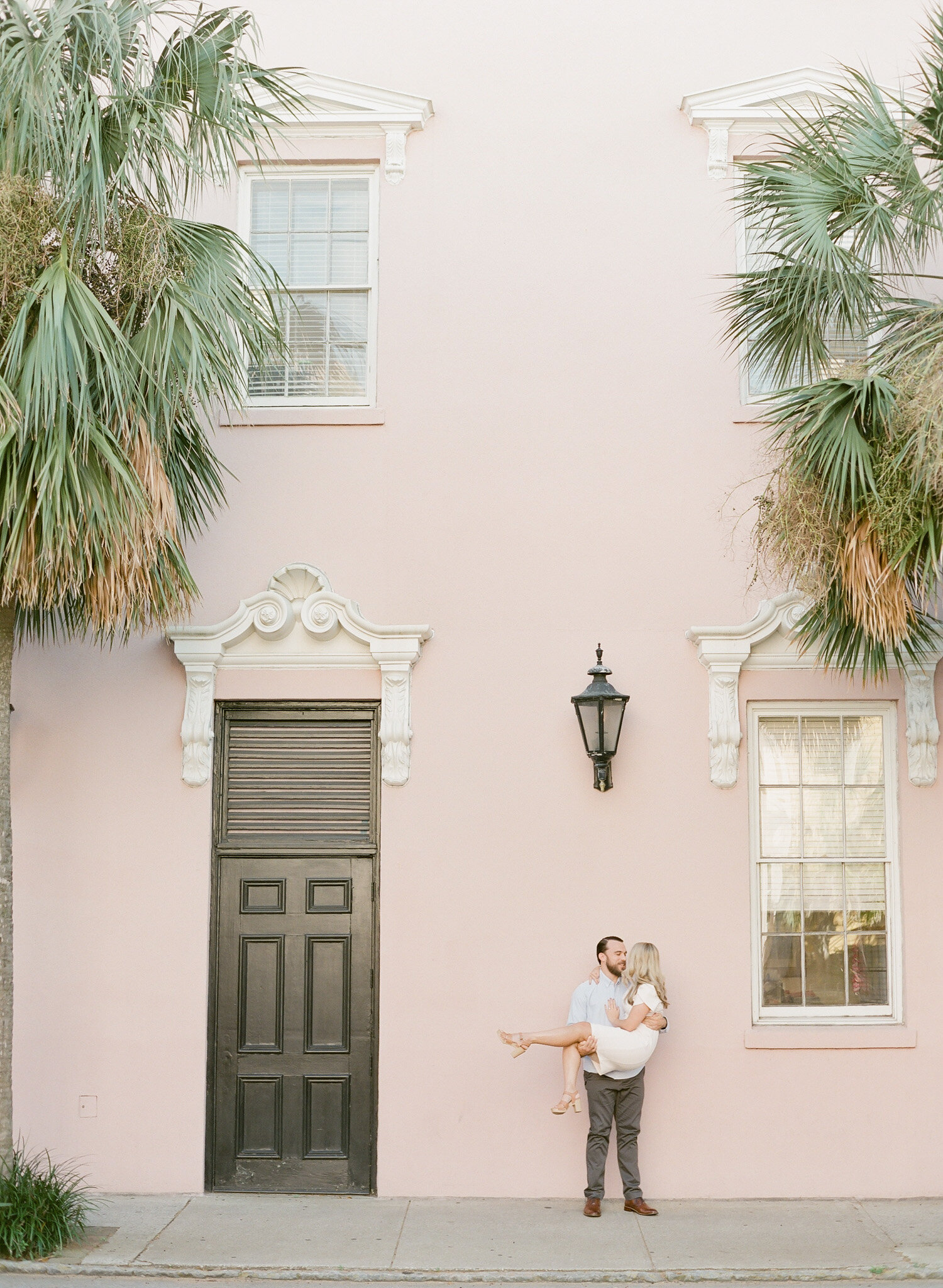 Downtown-Charleston-Engagements-46.jpg