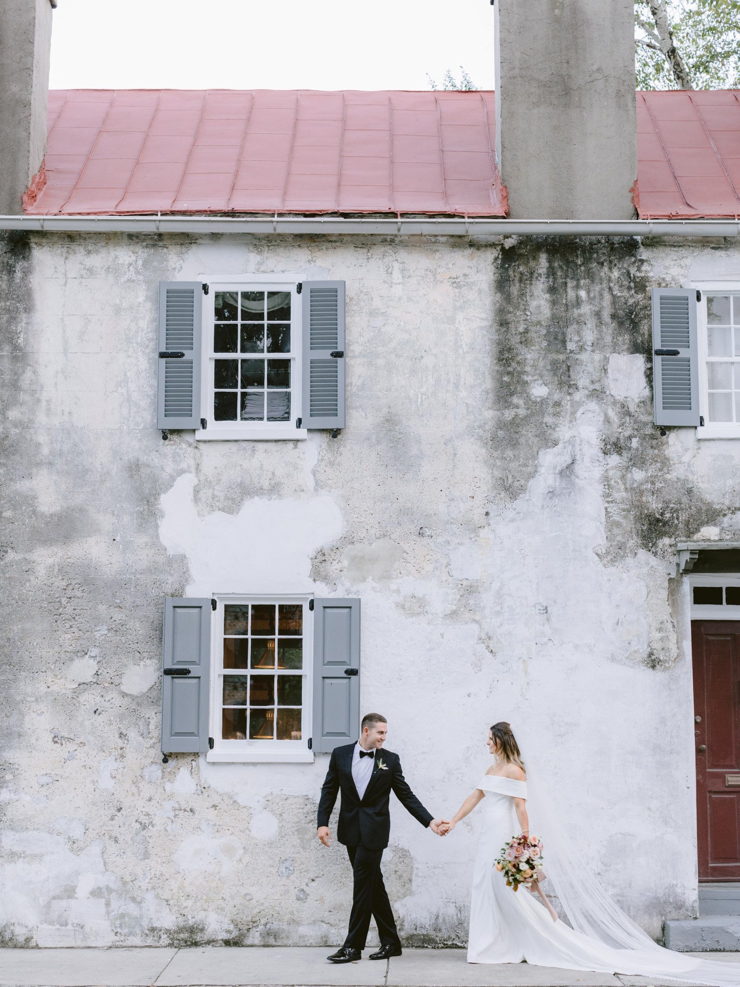 Charleston-Gadsden-House-Wedding-Photos-59.jpg