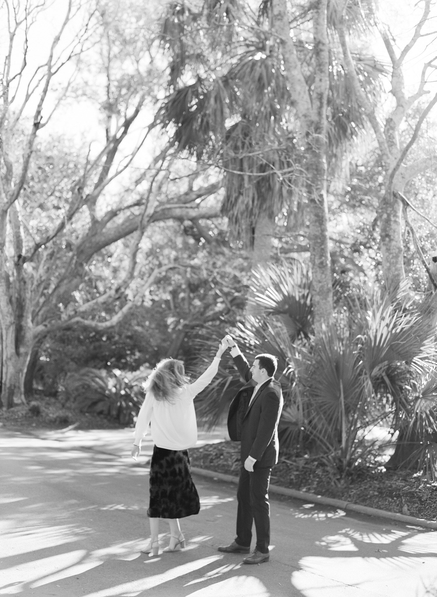 Charleston-Photographer-Beach-Engagement-28.jpg