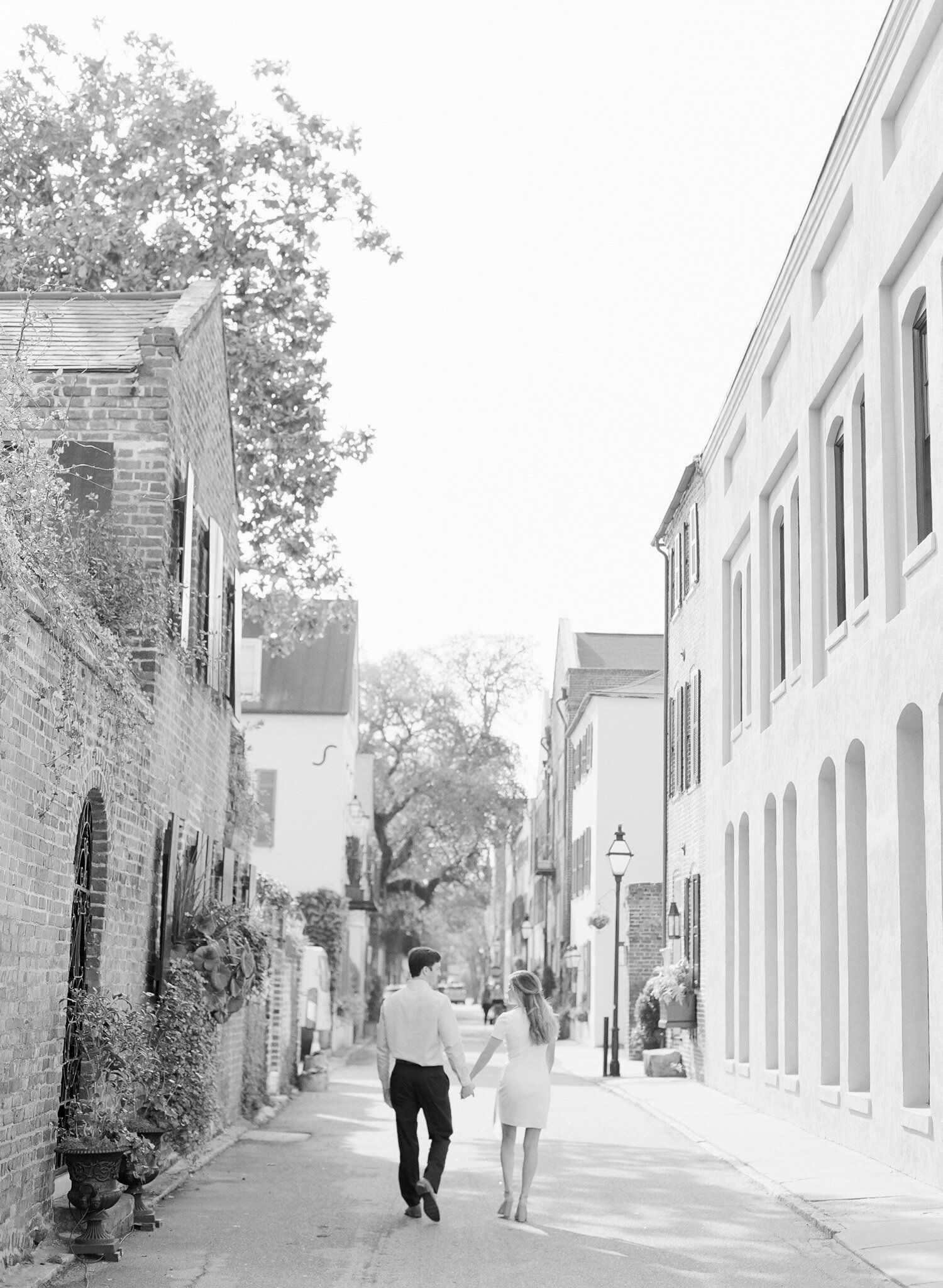 Downtown-Charleston-Engagement-Photos-24.jpg